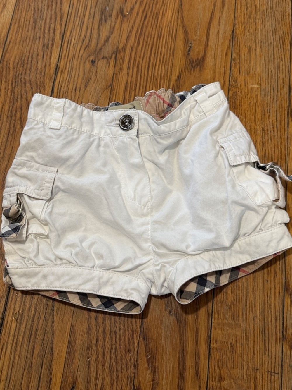 Burberry baby White Cargo Shorts with Check Trim size 6m cotton unisex